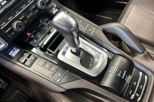 Porsche Cayenne esikatselu 16