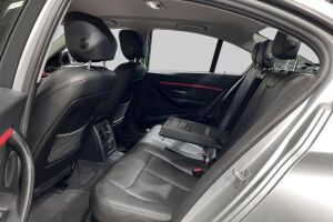 BMW 3-sarja esikatselu 10