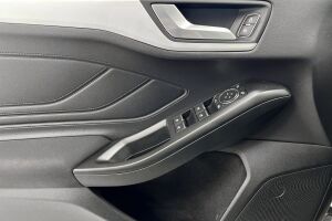 Ford Focus esikatselu 18