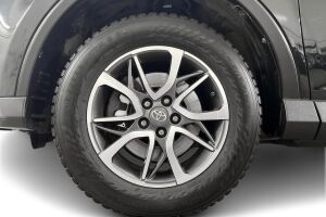 Toyota RAV4 esikatselu 12