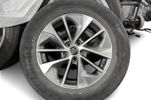 Toyota RAV4 esikatselu 13