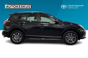 Toyota RAV4 esikatselu 3