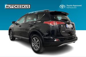 Toyota RAV4 esikatselu 6