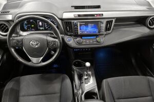 Toyota RAV4 esikatselu 10