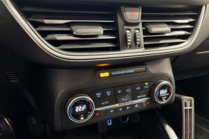 Ford Focus esikatselu 18