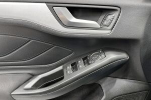 Ford Focus esikatselu 26