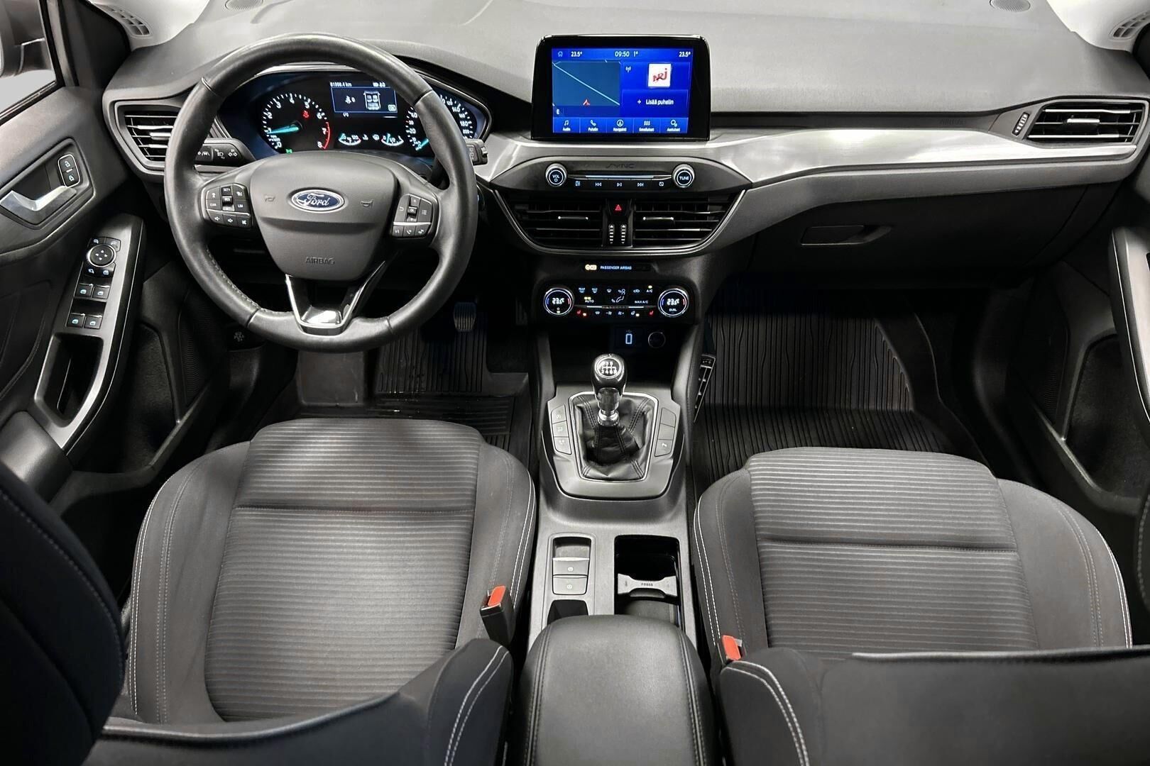 Ford Focus iso kuva 10