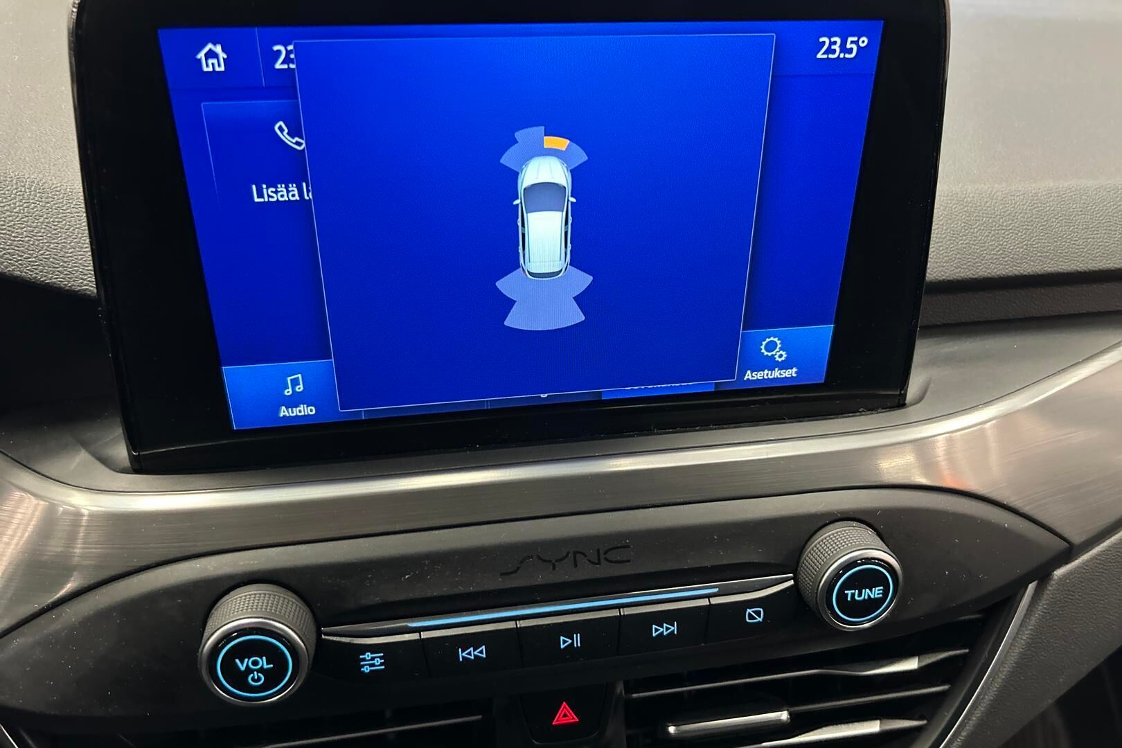 Ford Focus iso kuva 15