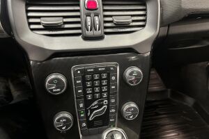Volvo V40 esikatselu 16