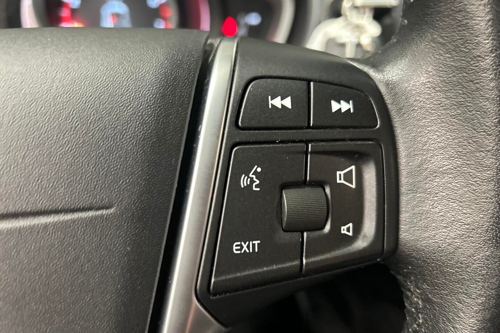 Volvo V40 iso kuva 18