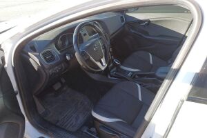 Volvo V40 esikatselu 2
