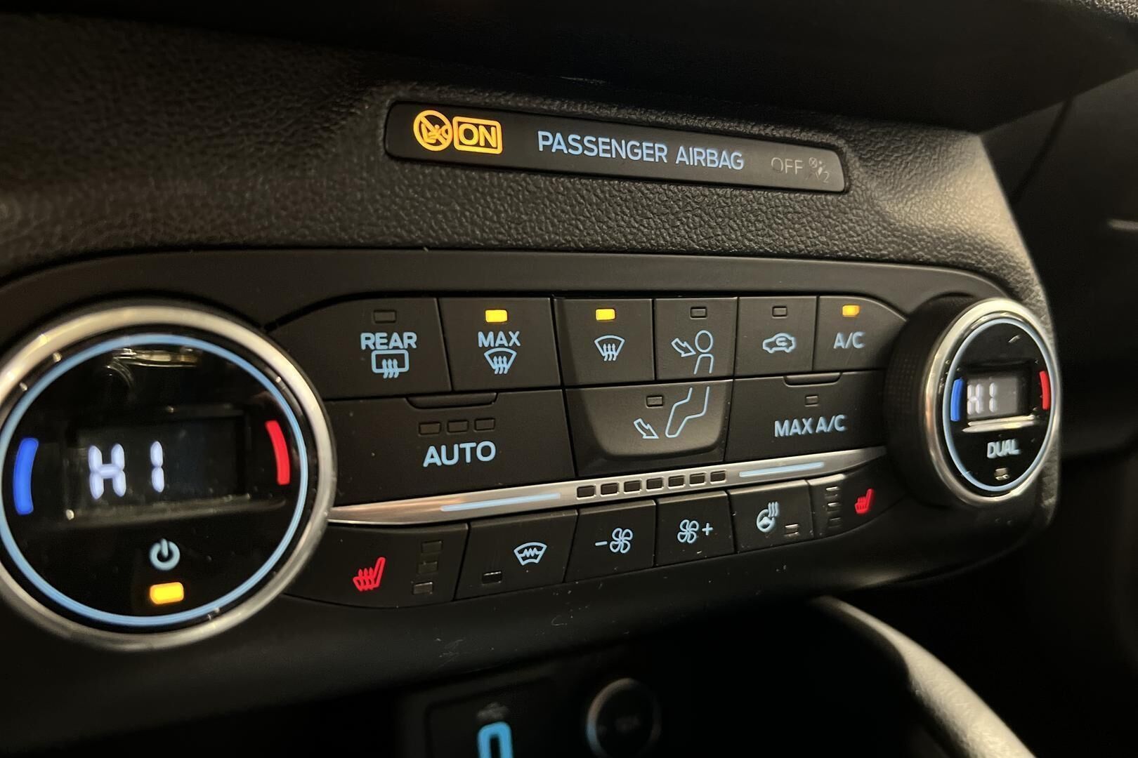 Ford Focus iso kuva 18