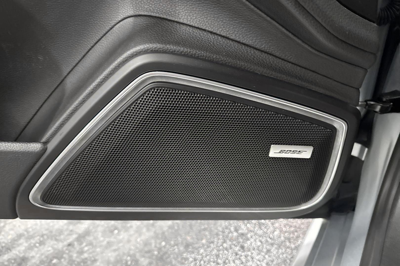 Porsche Panamera iso kuva 35