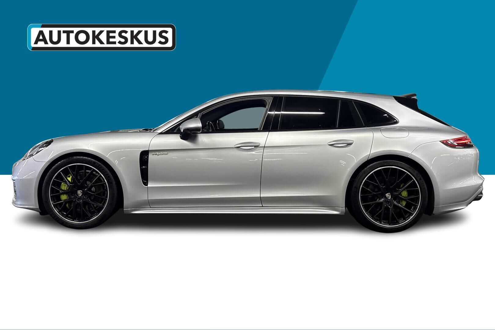Porsche Panamera iso kuva 24