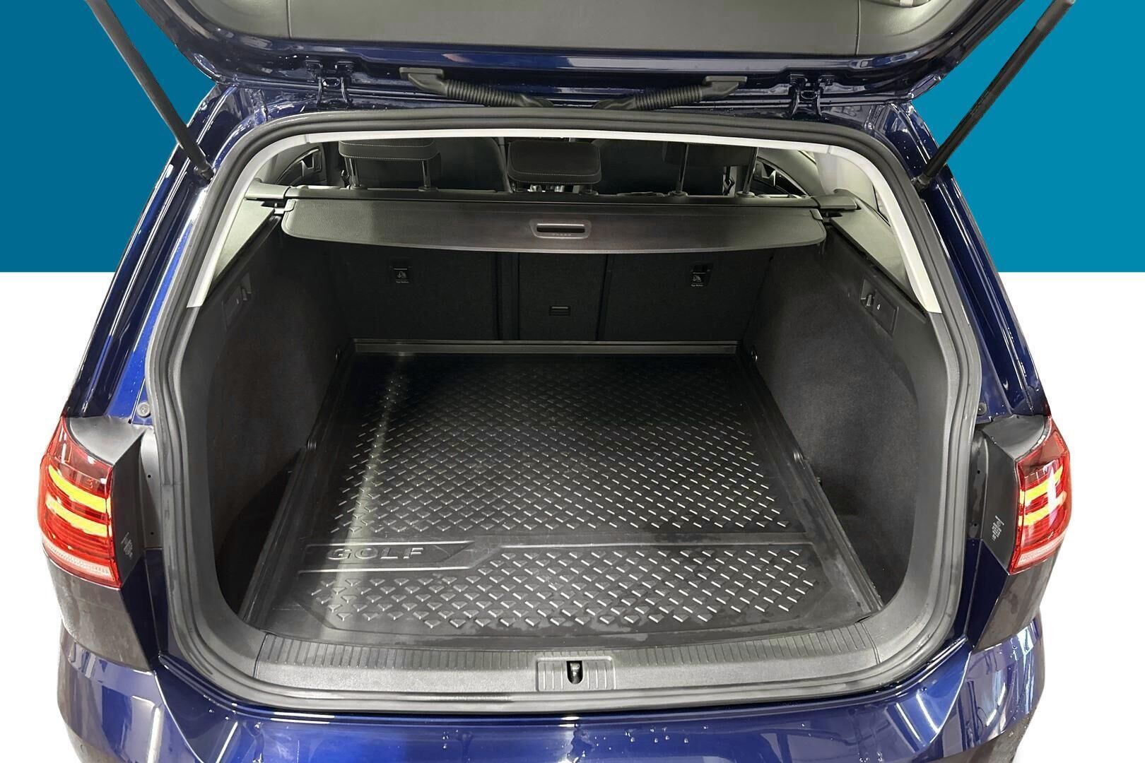 Volkswagen Golf iso kuva 12