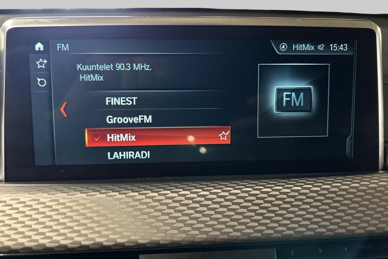 BMW X2 iso kuva 17