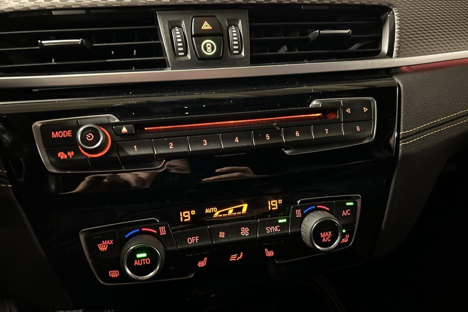 BMW X2 iso kuva 21
