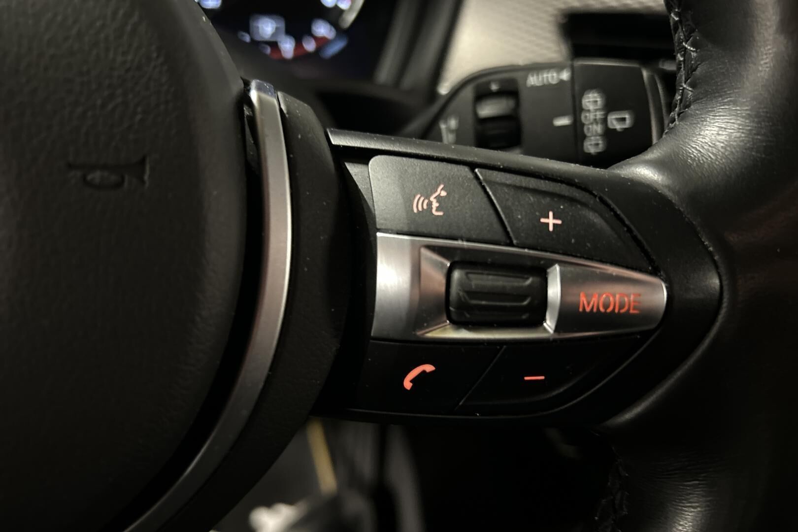 BMW X2 iso kuva 24