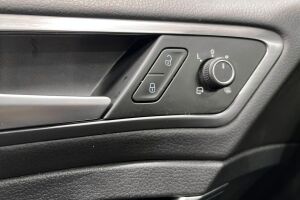 Volkswagen Golf esikatselu 23