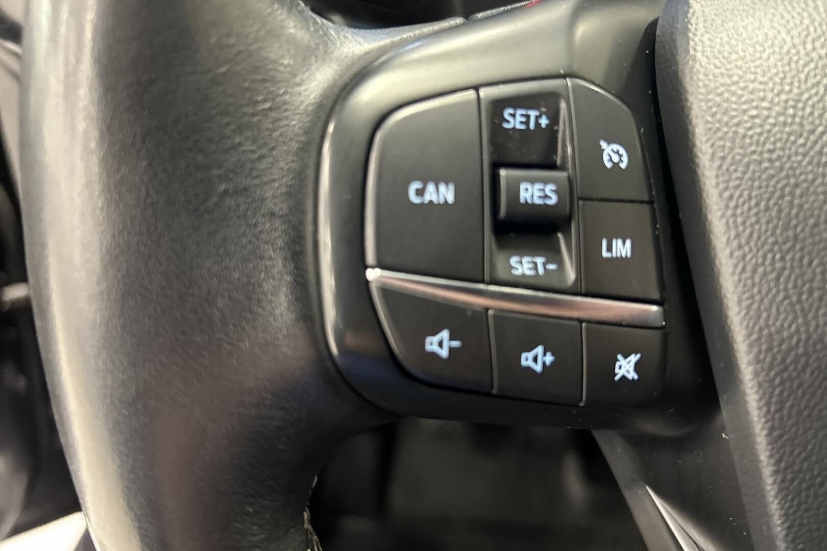 Ford Fiesta iso kuva 20