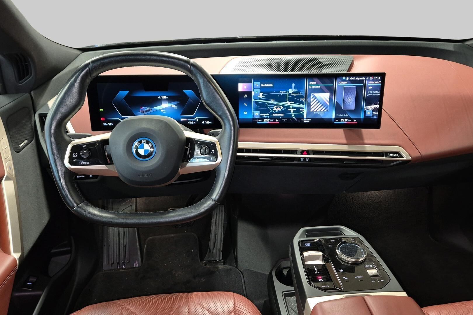 BMW IX iso kuva 1