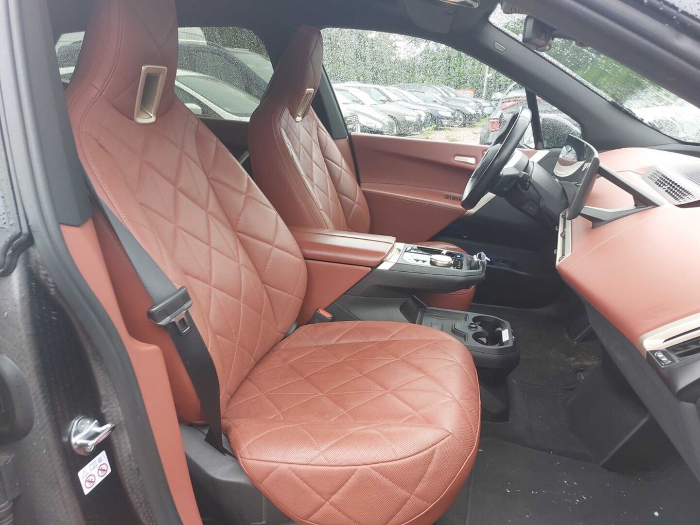BMW IX iso kuva 1