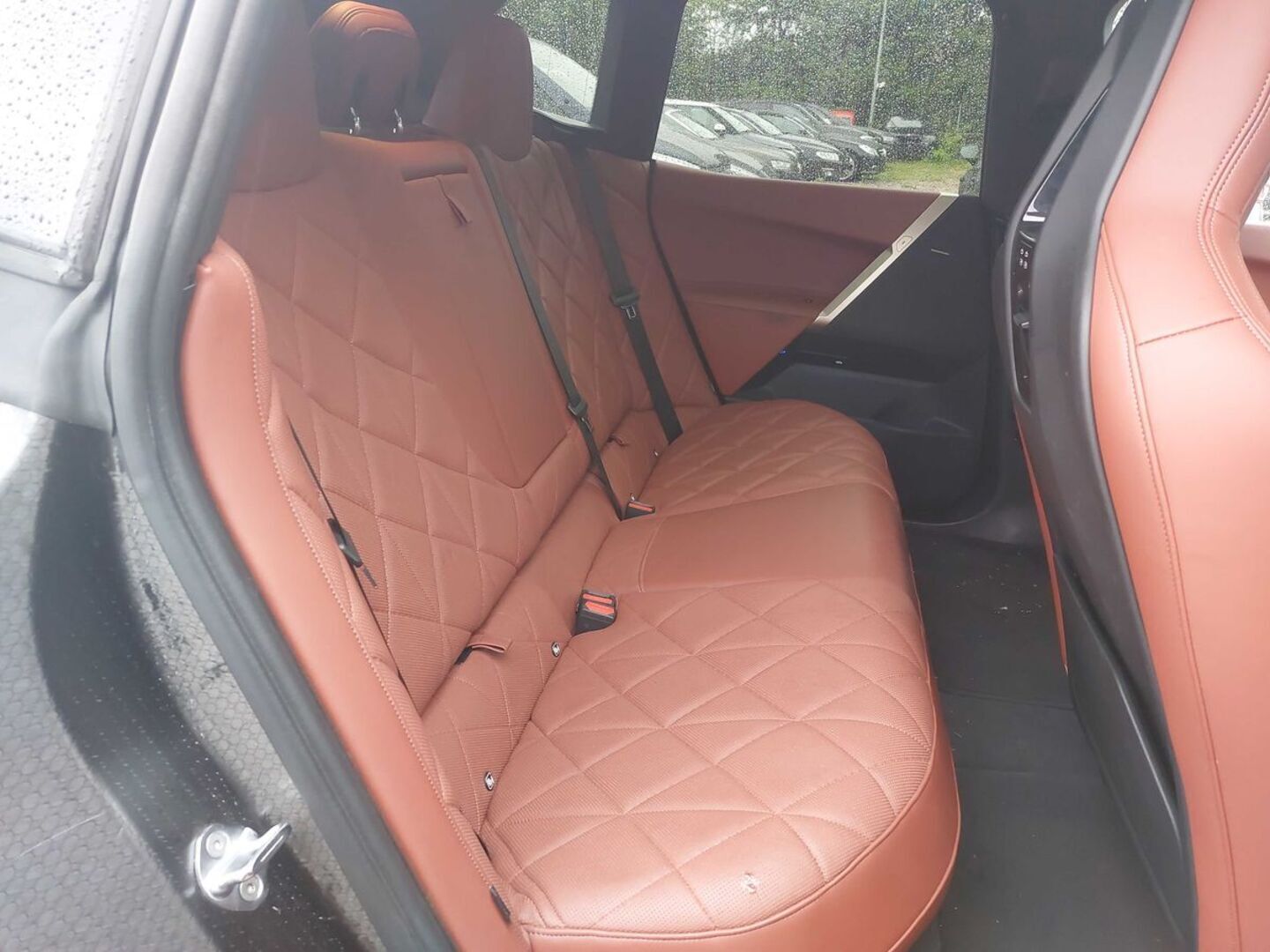 BMW IX iso kuva 4
