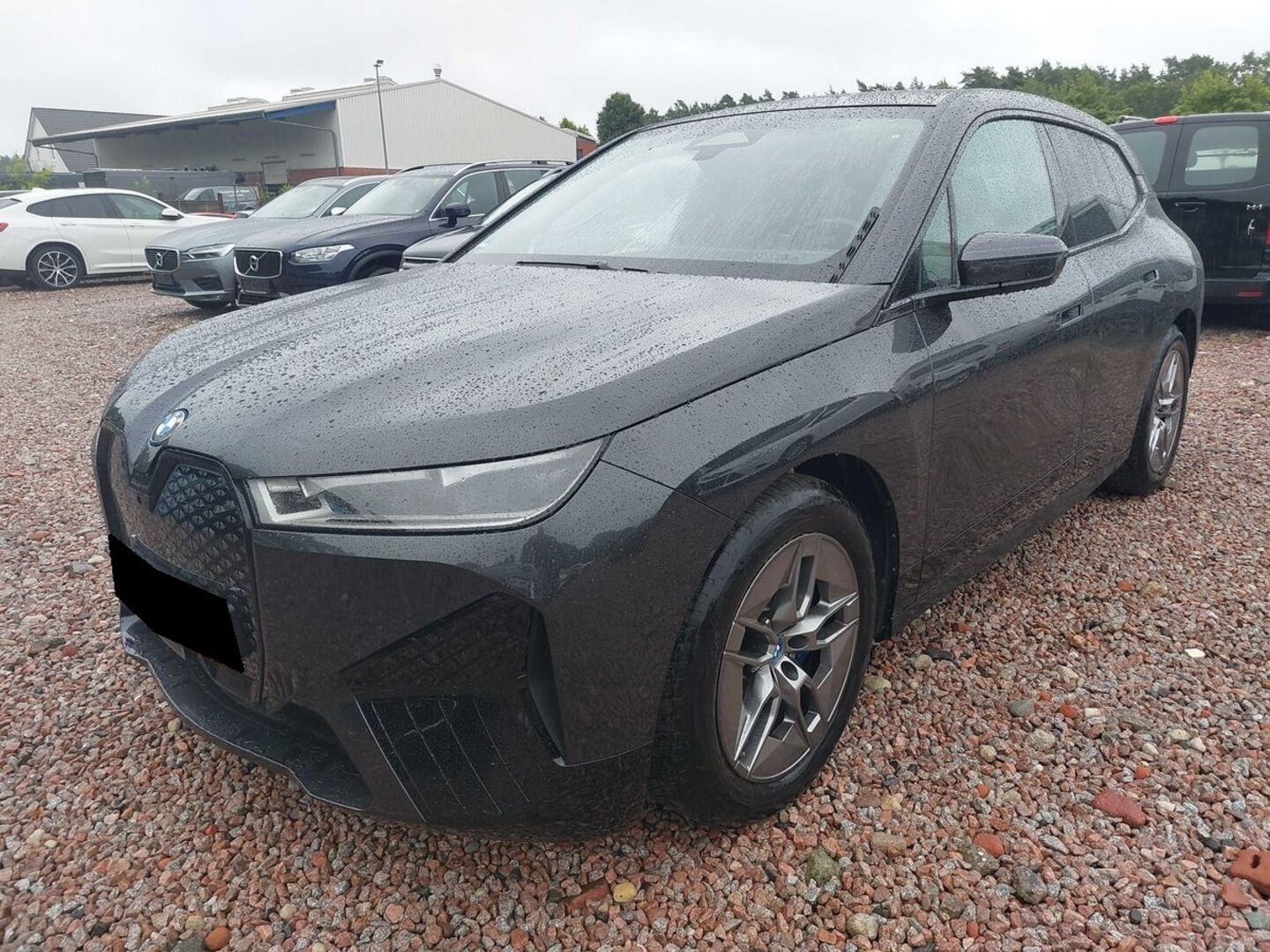BMW IX iso kuva 3