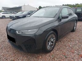 BMW IX esikatselu 3