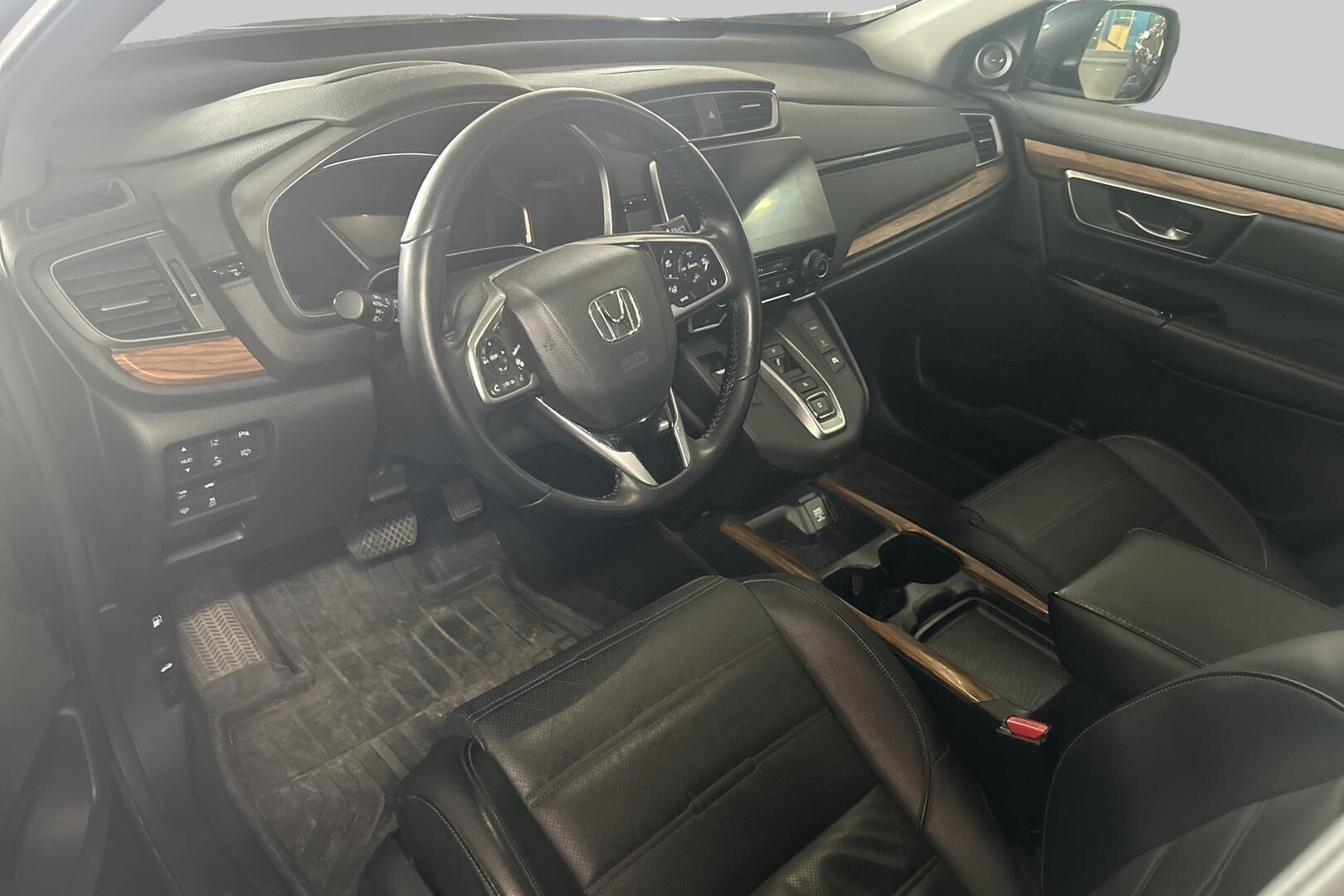 Honda CR-V iso kuva 1