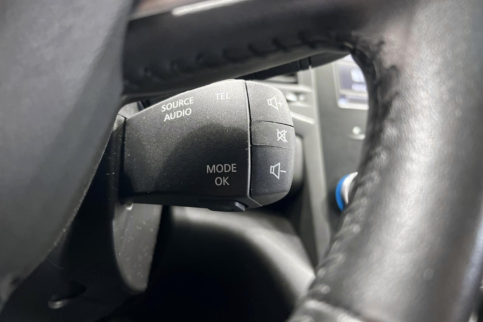 Renault Megane iso kuva 23