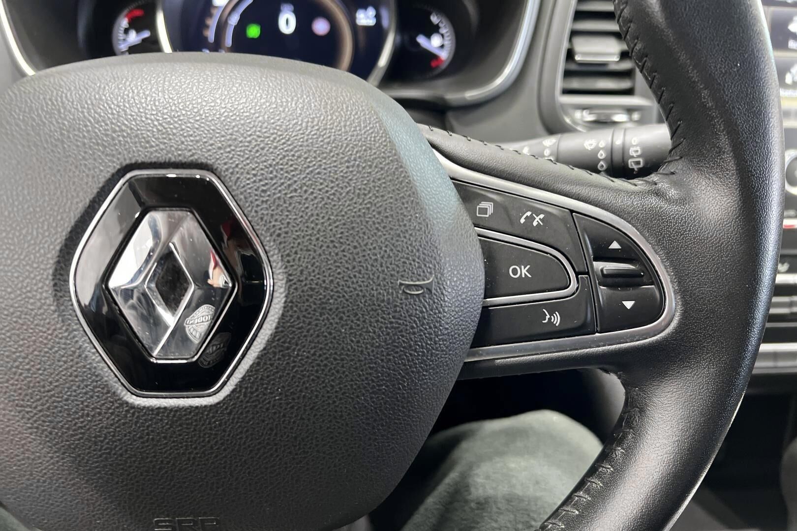 Renault Megane iso kuva 15