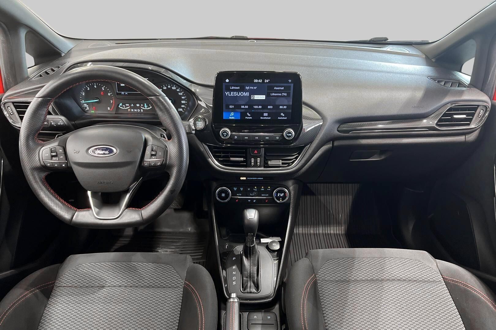 Ford Fiesta iso kuva 11