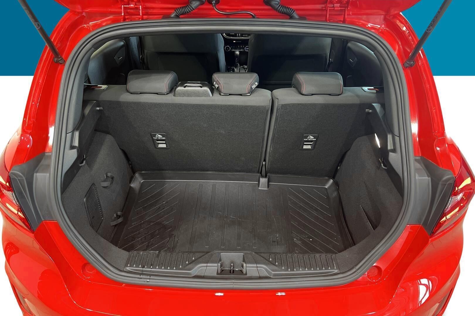 Ford Fiesta iso kuva 12
