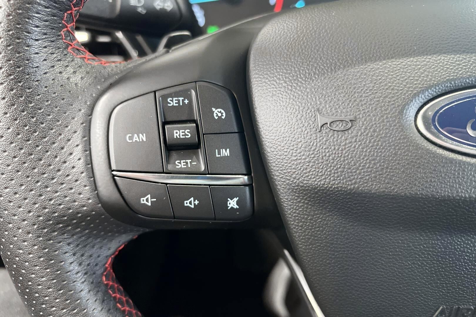 Ford Fiesta iso kuva 22