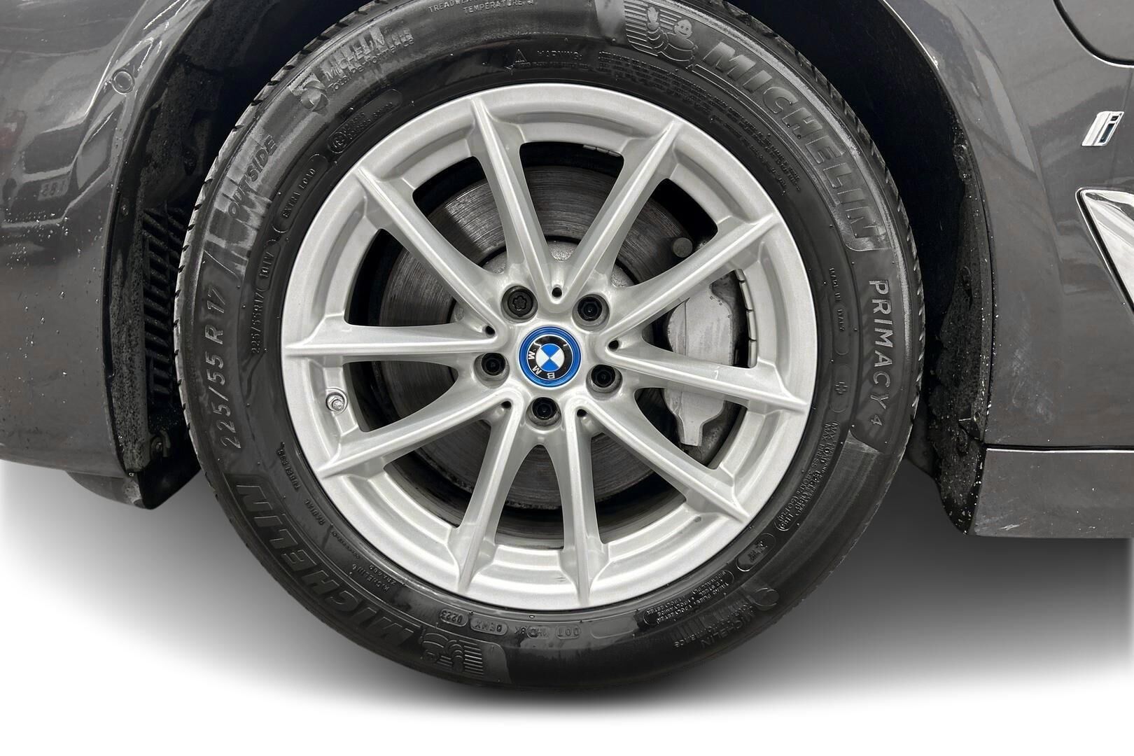 BMW 5-SARJA iso kuva 10