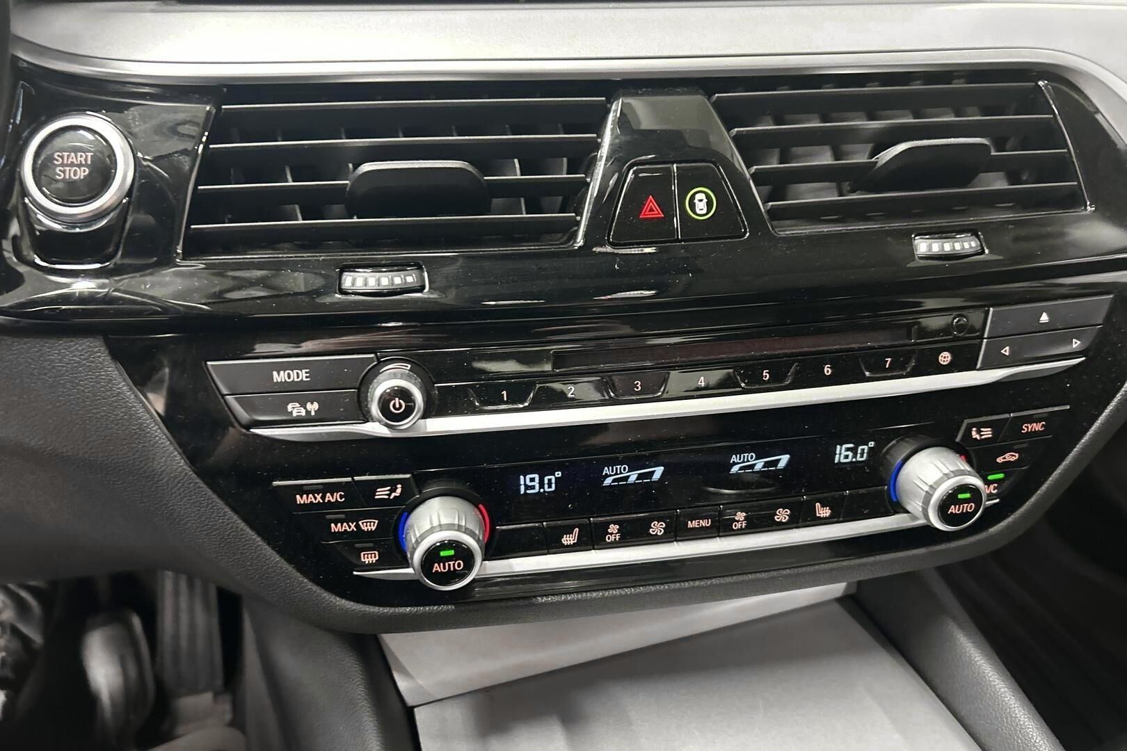 BMW 5-SARJA iso kuva 20
