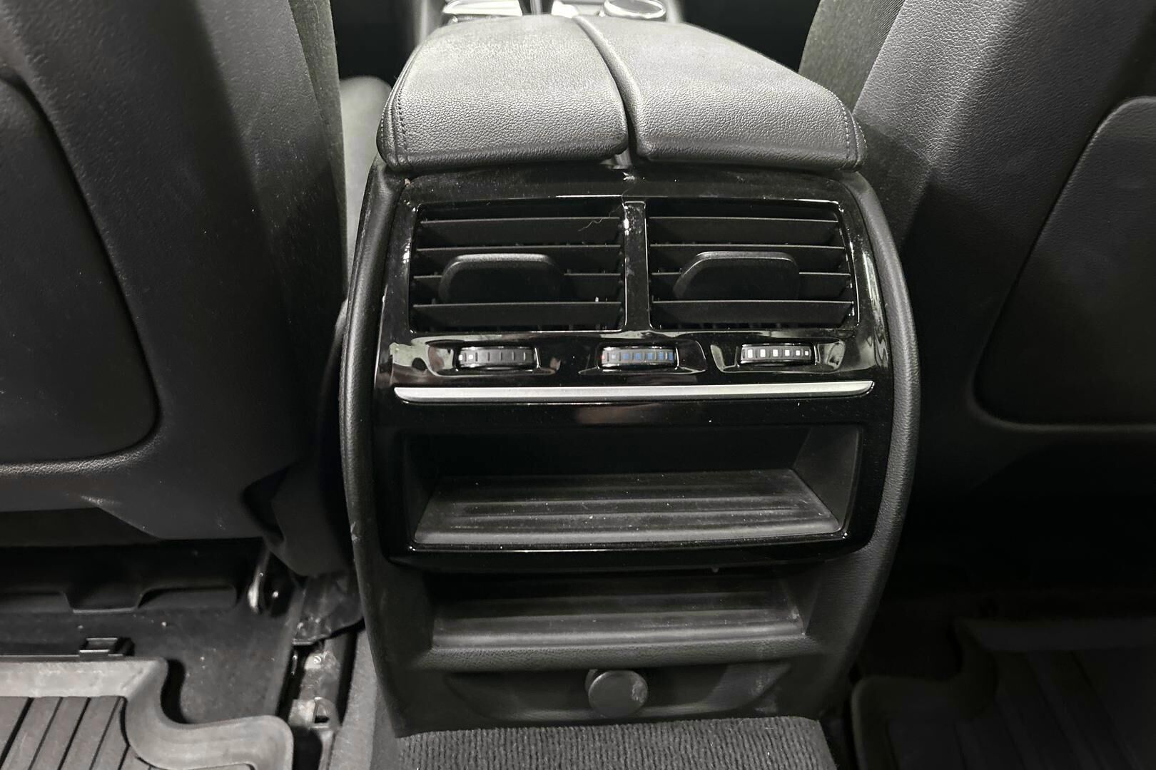 BMW 5-SARJA iso kuva 22