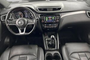 Nissan Qashqai esikatselu 10