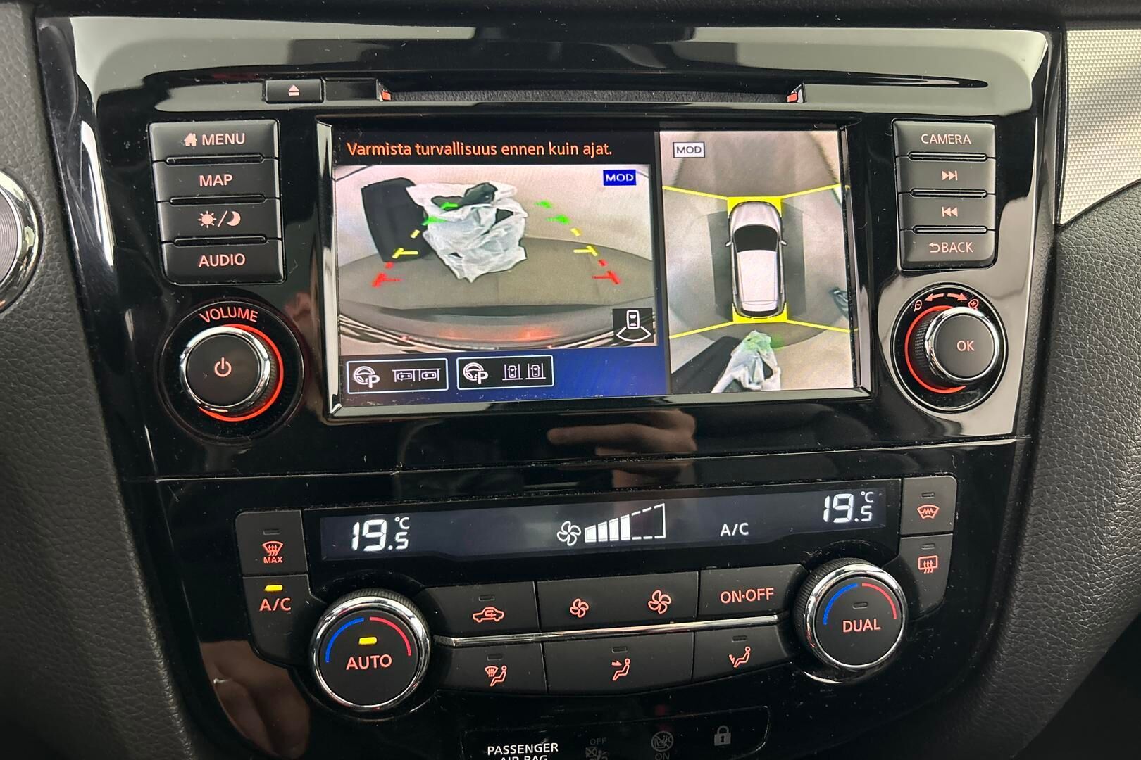 Nissan Qashqai iso kuva 17