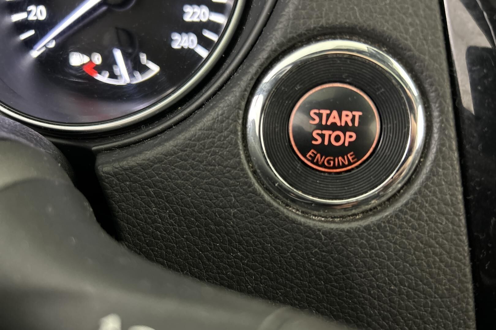 Nissan Qashqai iso kuva 23