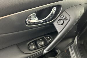 Nissan Qashqai esikatselu 25