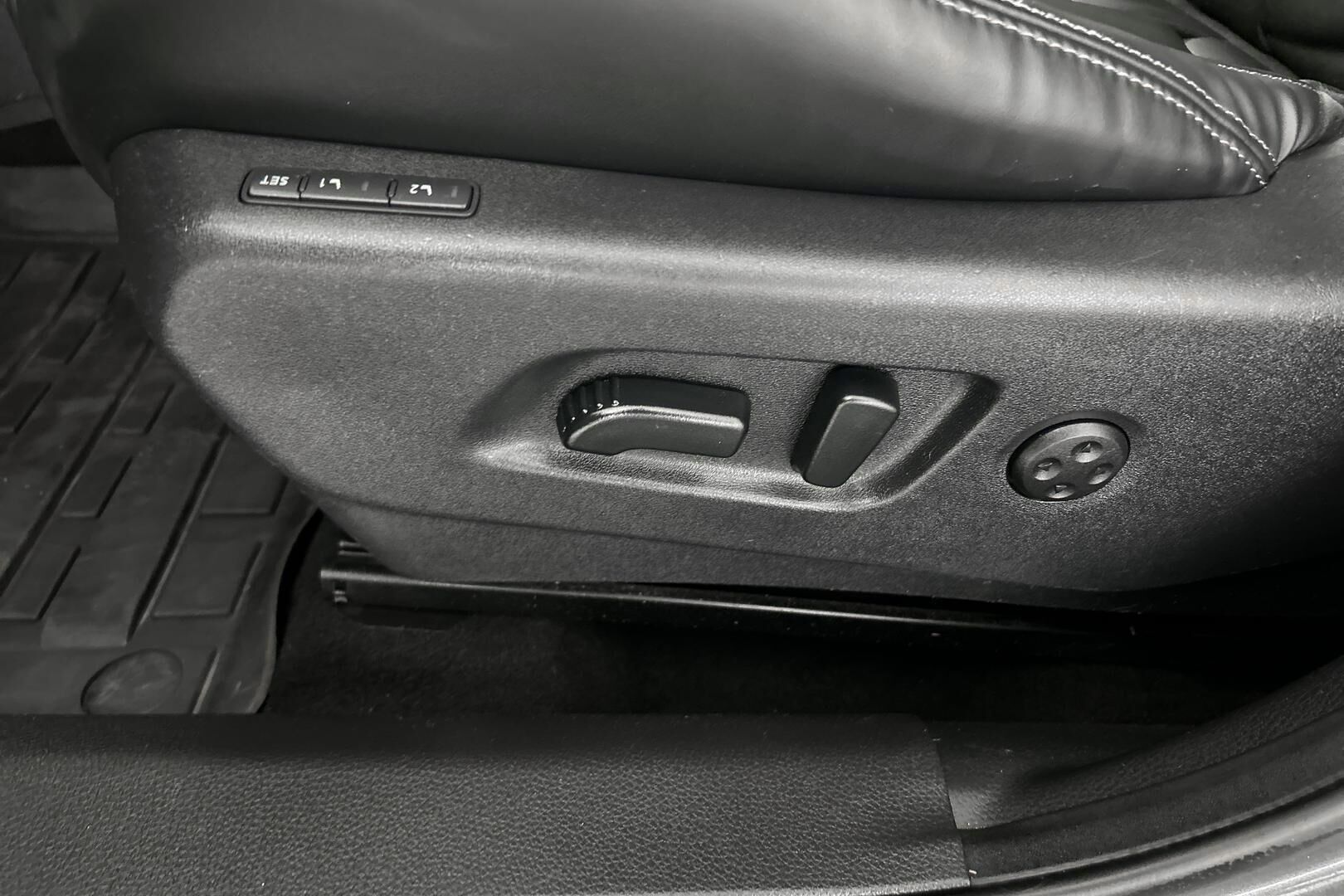 Nissan Qashqai iso kuva 27