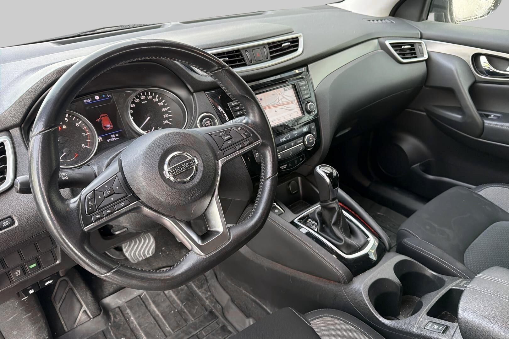 Nissan Qashqai iso kuva 2