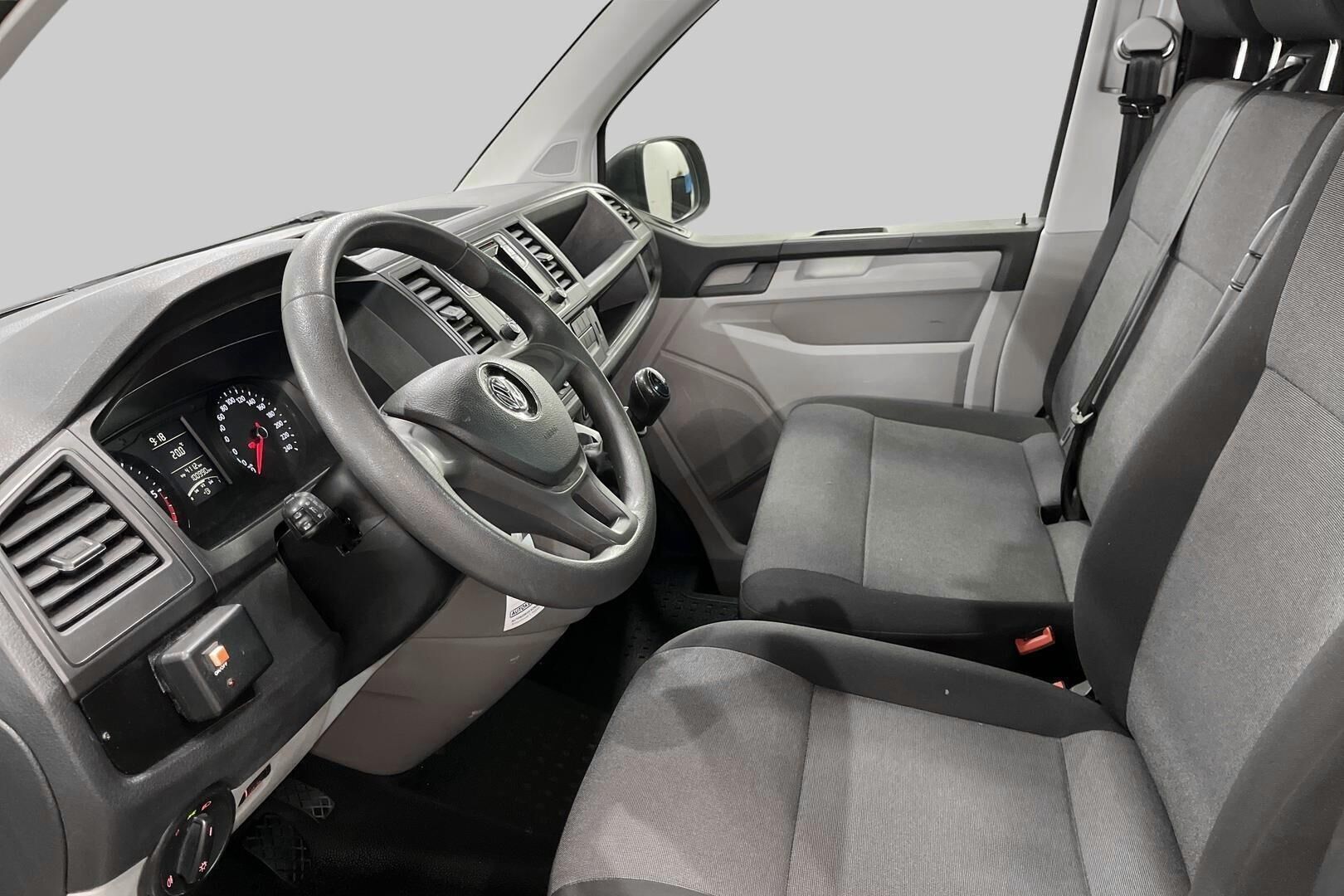 Volkswagen Transporter iso kuva 8
