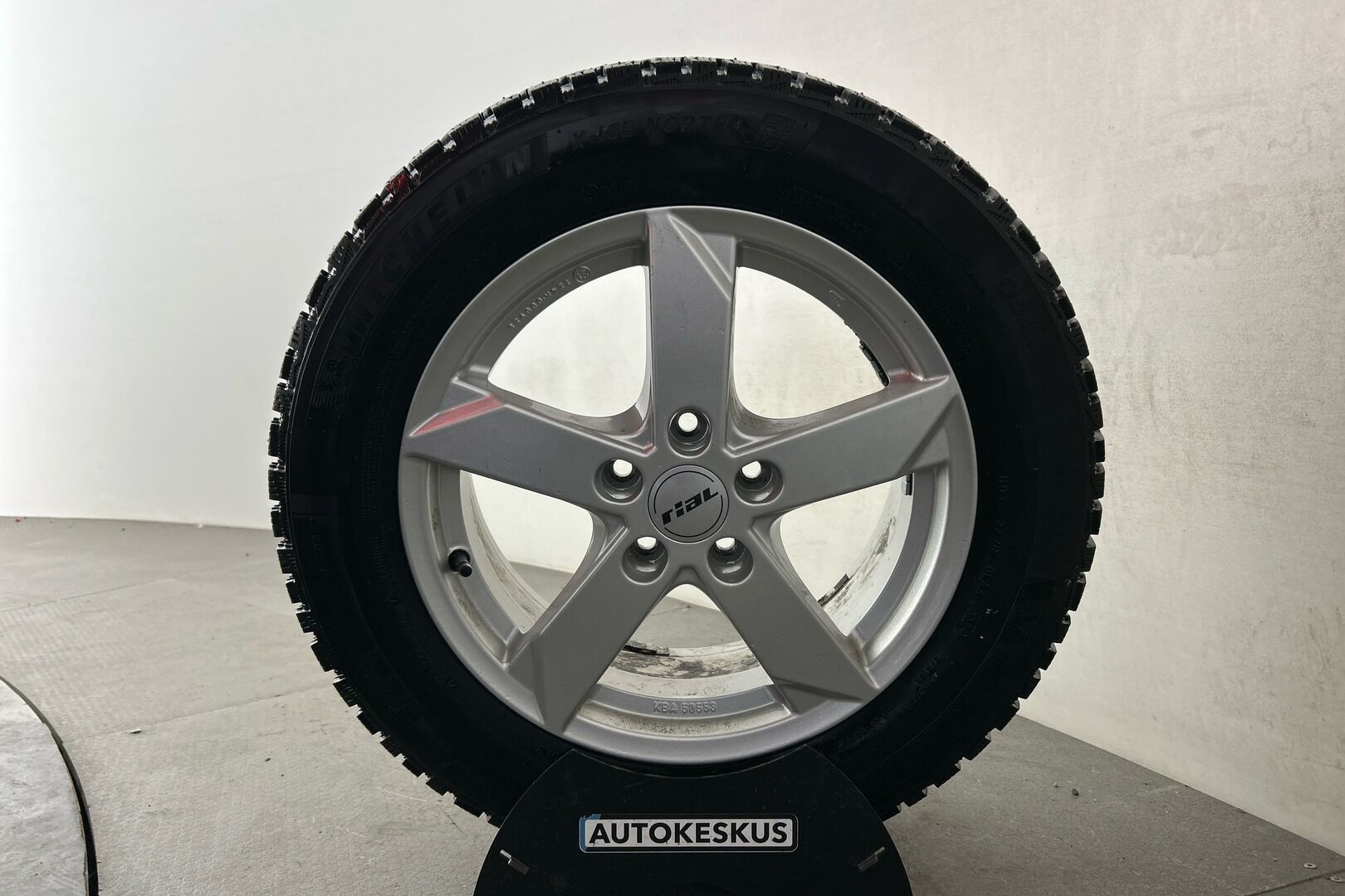 Ford Focus iso kuva 16