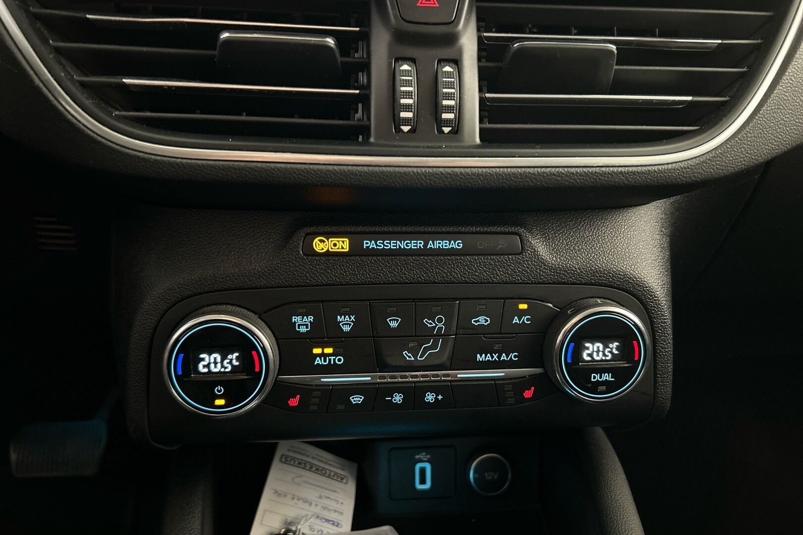Ford Focus iso kuva 26