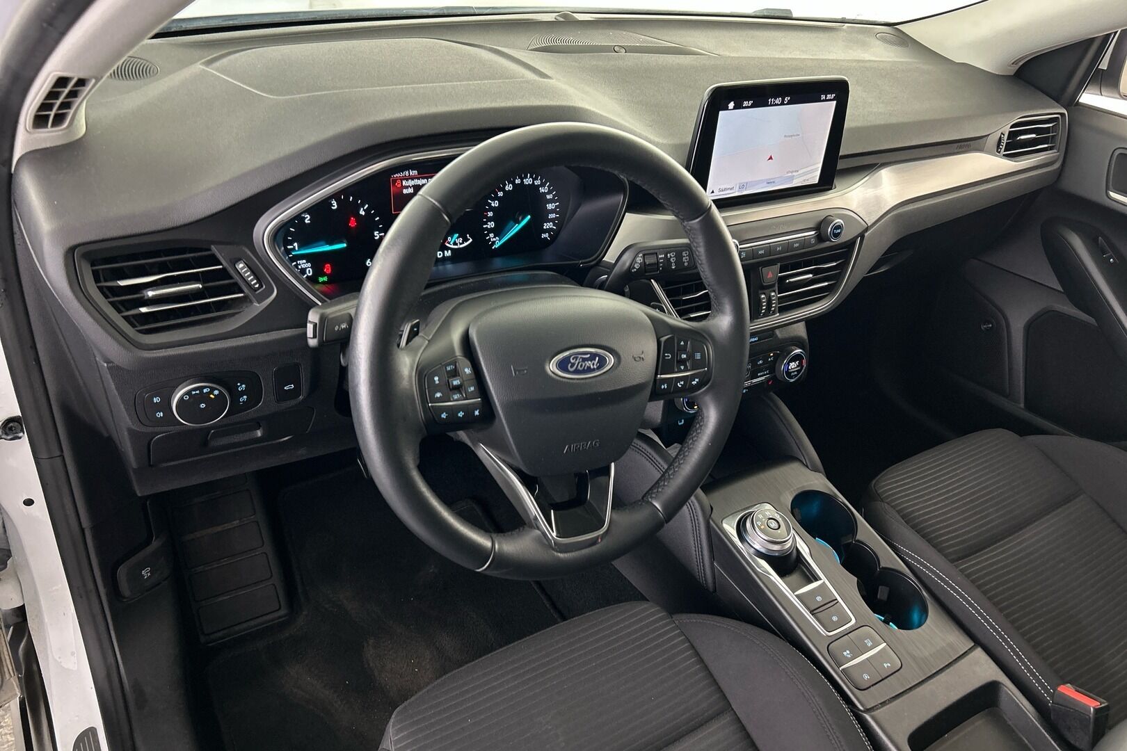 Ford Focus iso kuva 5