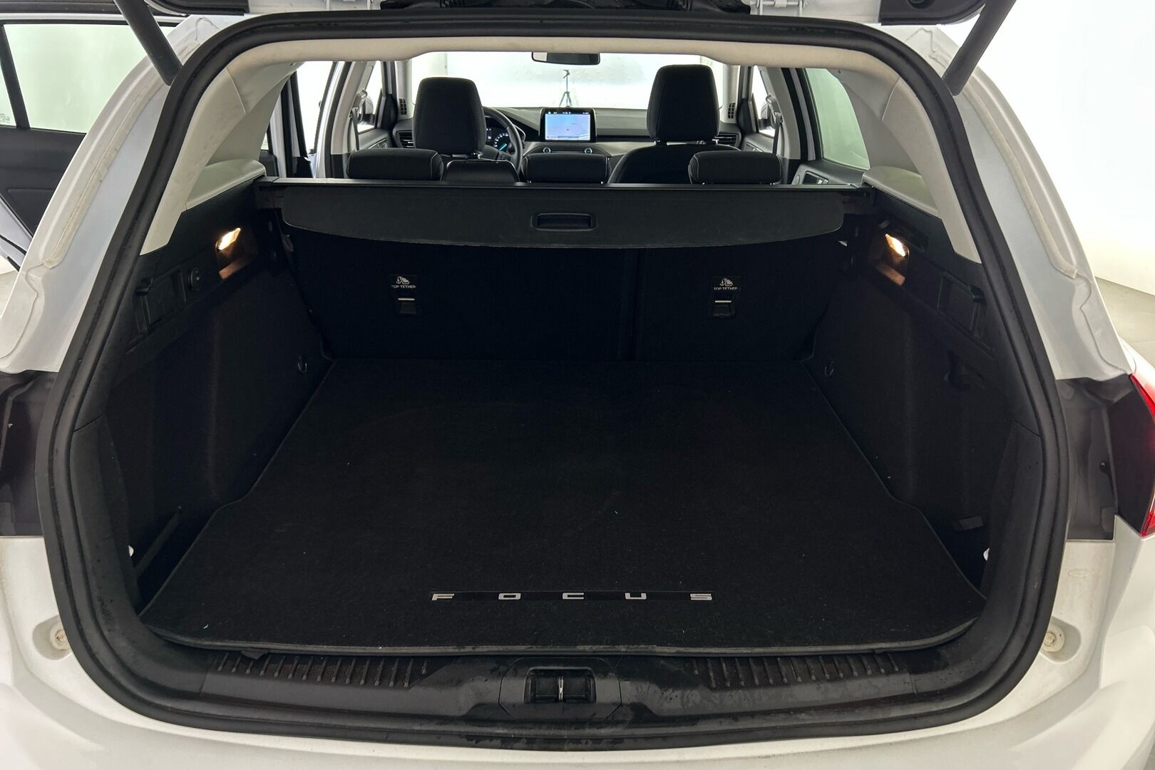 Ford Focus iso kuva 15