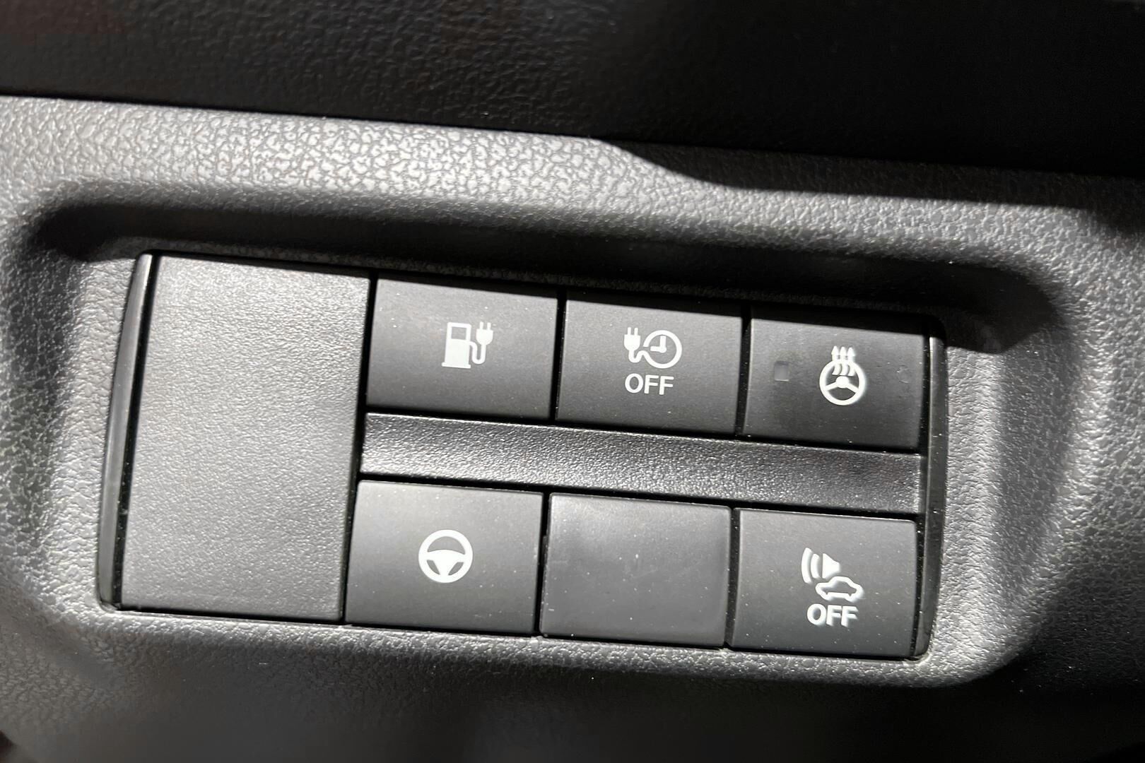 Nissan Leaf iso kuva 12